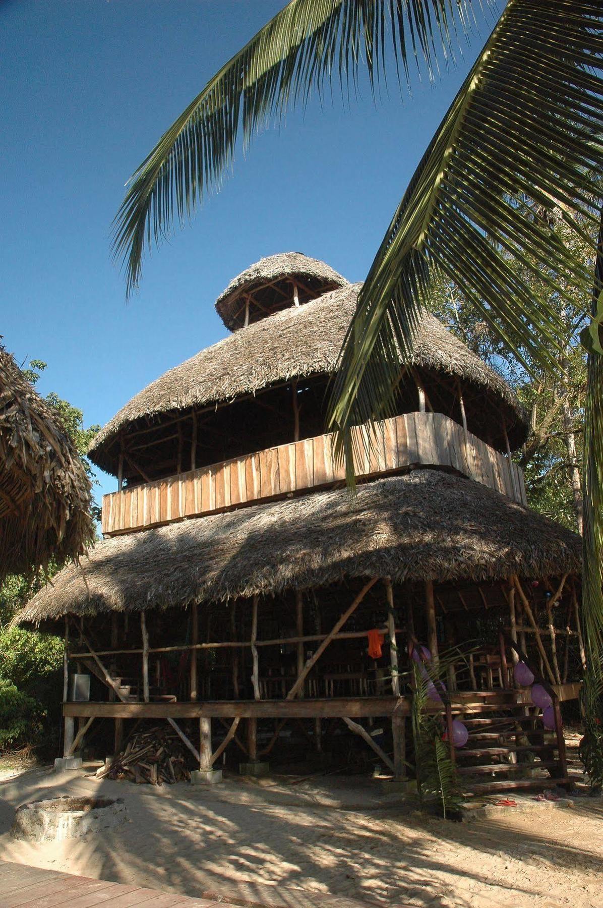 Al Natural Resort Bocas del Toro Exterior photo